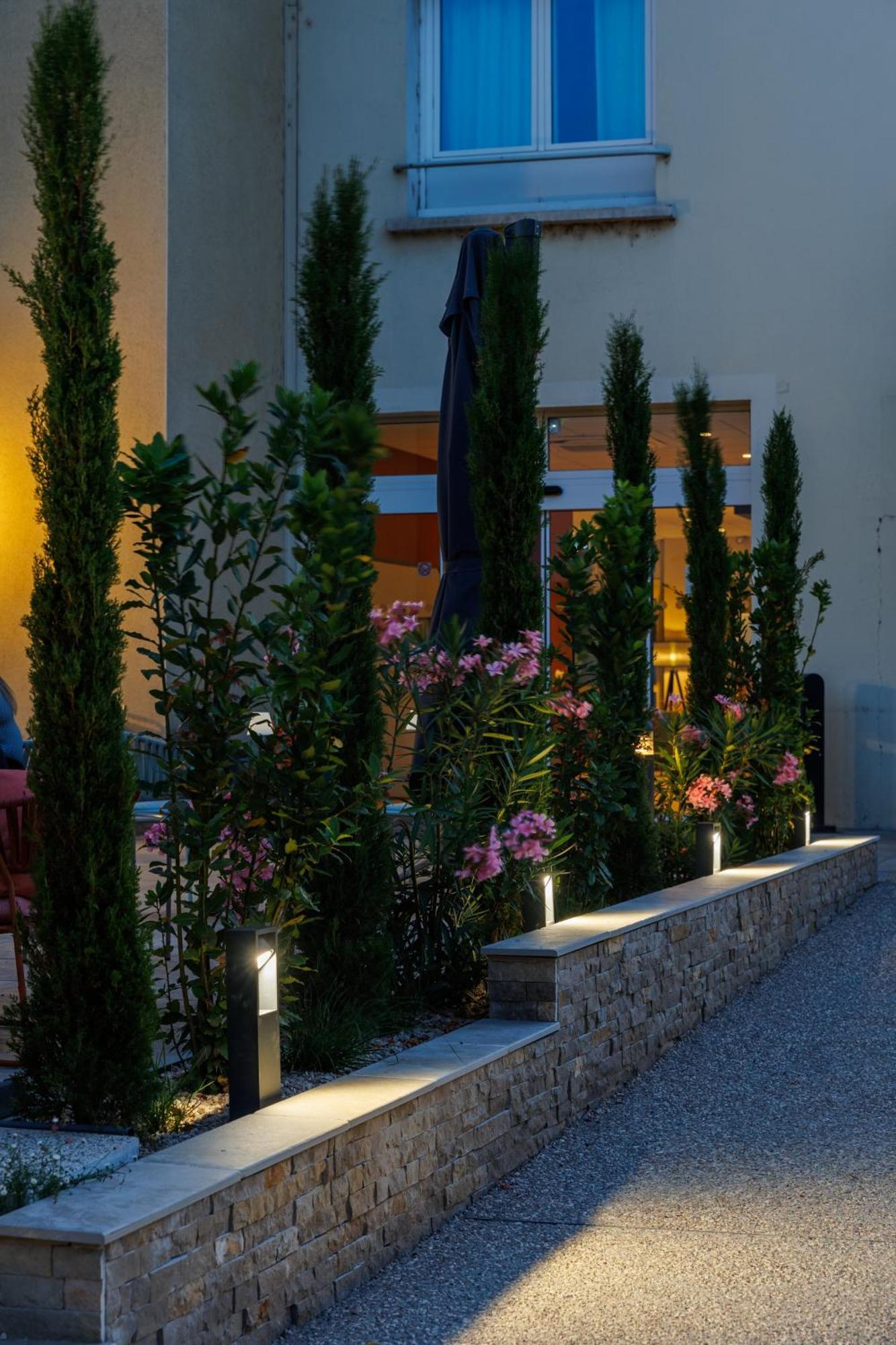 The Originals Boutique, Hotel Le Pariou, Issoire Exterior foto